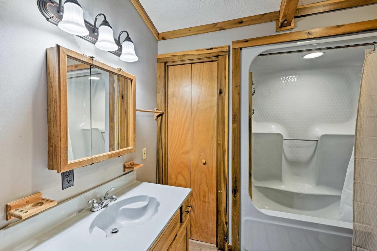 Rogersville Barn Apartment On 27 Acres With Pond! Экстерьер фото